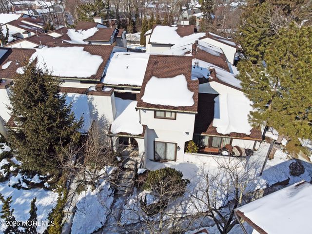 126 Tower Hill Drive 205, Red Bank, NJ 07701