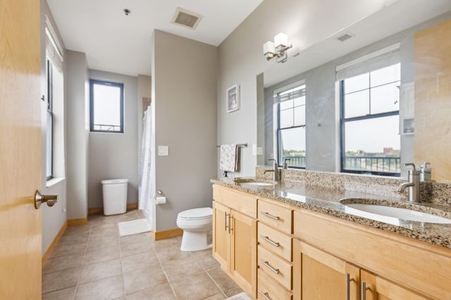 317 Groveland Avenue 714, Minneapolis, MN 55403