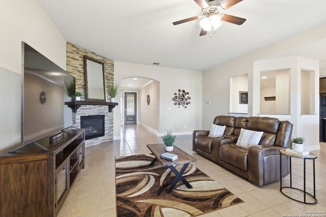 2830 Running Fawn, San Antonio, TX 78261