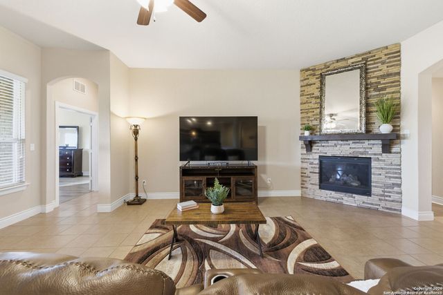 2830 Running Fawn, San Antonio, TX 78261