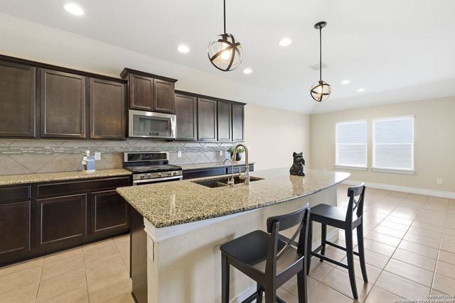 2830 Running Fawn, San Antonio, TX 78261