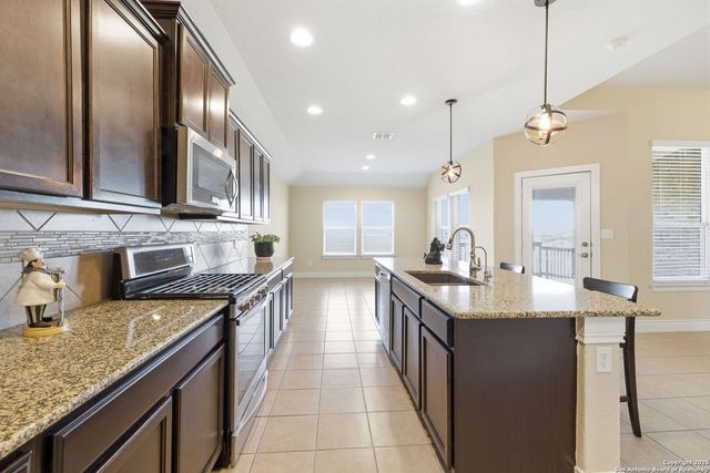 2830 Running Fawn, San Antonio, TX 78261