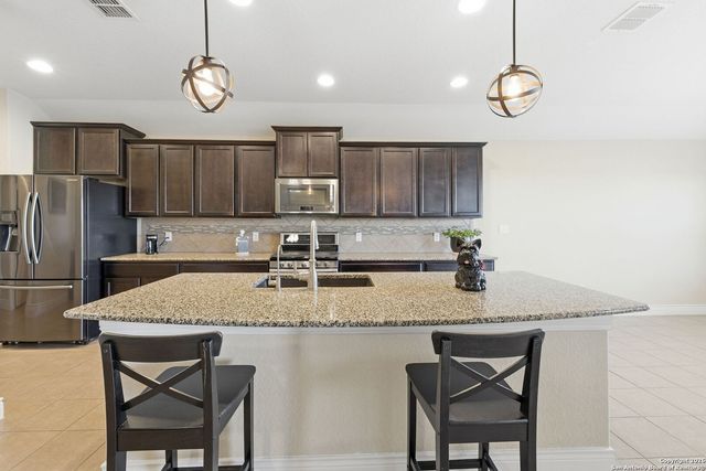 2830 Running Fawn, San Antonio, TX 78261