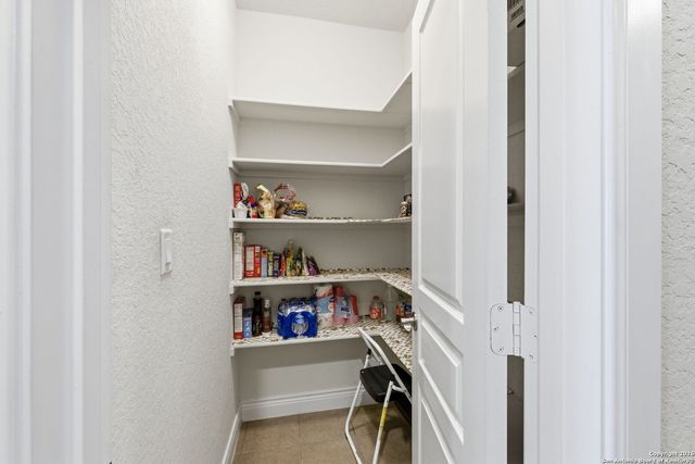 2830 Running Fawn, San Antonio, TX 78261