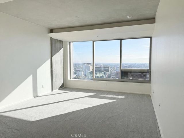 1155 S Grand Avenue 2002, Los Angeles, CA 90015