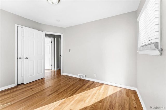9929 Carter Avenue, Allen Park, MI 48101