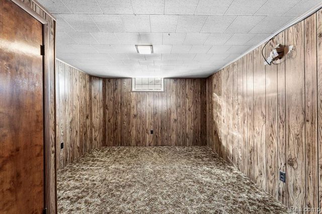 9929 Carter Avenue, Allen Park, MI 48101