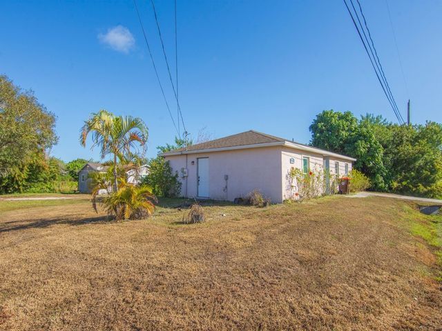 2436 42nd Place, Vero Beach, FL 32967