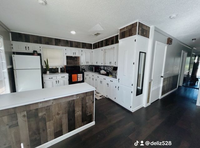 715 W Monterey Street, Denison, TX 75020