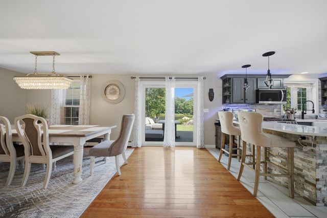 27 Old Manchester Road, Raymond, NH 03077