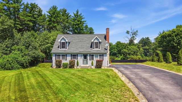 27 Old Manchester Road, Raymond, NH 03077