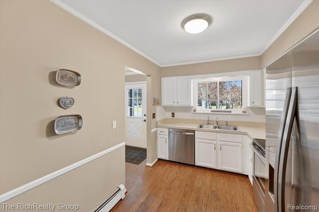 12116 Shenandoah Drive, South Lyon, MI 48178