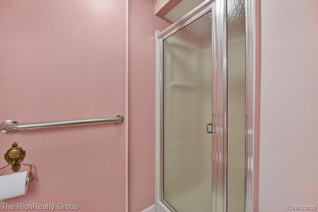 12116 Shenandoah Drive, South Lyon, MI 48178