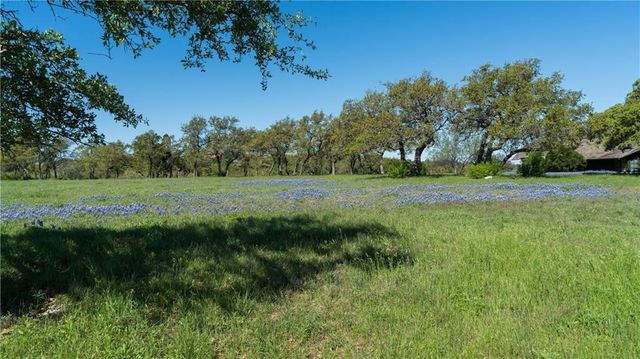 27213 Waterfall Hill PKWY, Spicewood, TX 78669