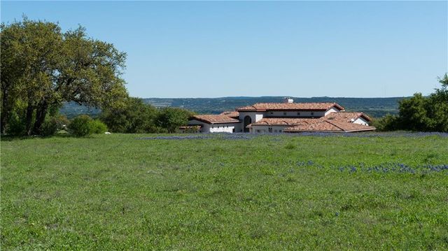 27213 Waterfall Hill PKWY, Spicewood, TX 78669