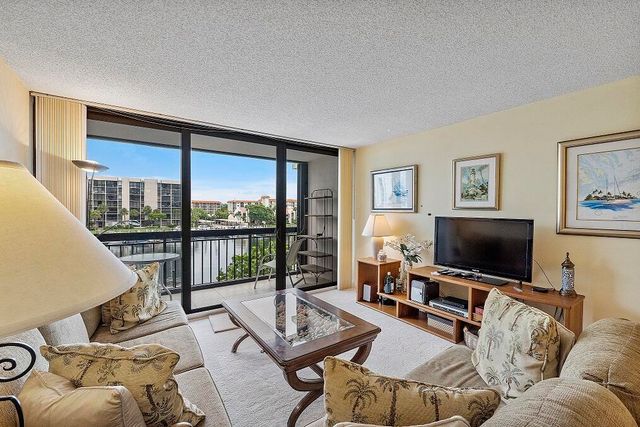 2687 N Ocean Boulevard 3080, Boca Raton, FL 33431