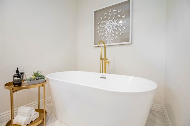 1 Rader Lane, Bella Vista, AR 72715