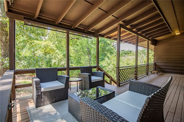 1 Rader Lane, Bella Vista, AR 72715