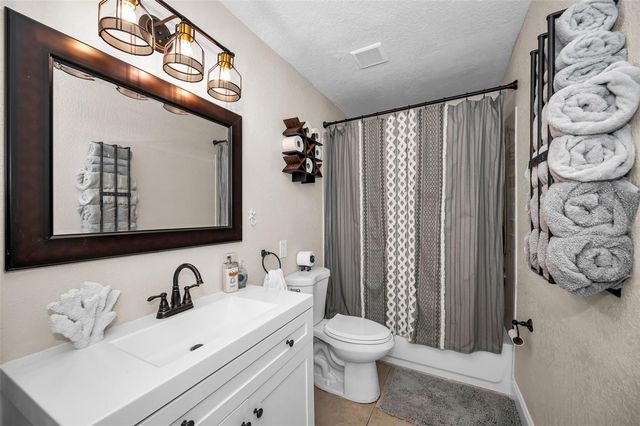 455 ALT 19 S 83, Palm Harbor, FL 34683