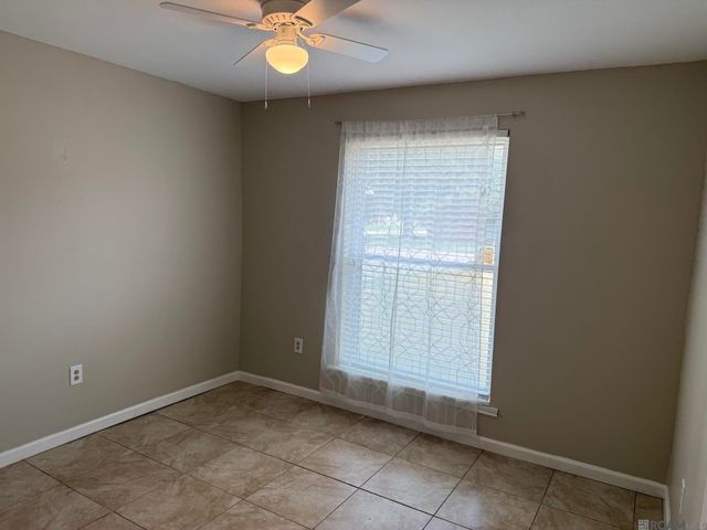 13618 Chalmette Ave, Baton Rouge, LA 70810