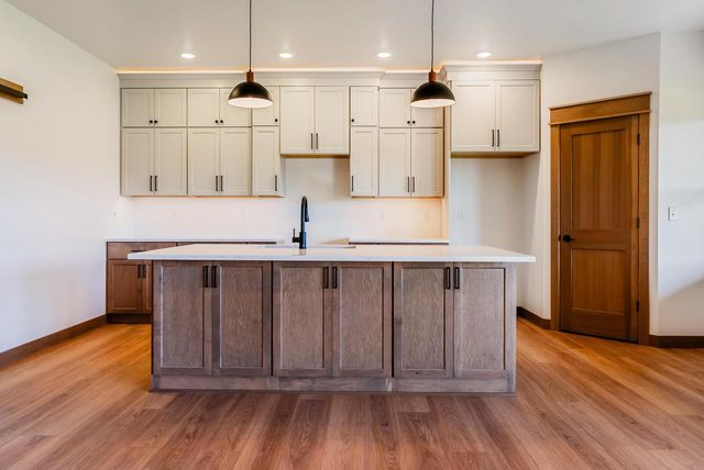 W4051 Twin Creeks ROAD, La Crosse, WI 54601