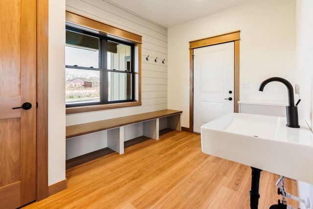 W4051 Twin Creeks ROAD, La Crosse, WI 54601