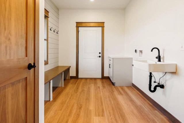 W4051 Twin Creeks ROAD, La Crosse, WI 54601