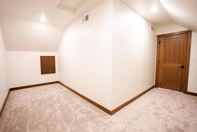 W4051 Twin Creeks ROAD, La Crosse, WI 54601