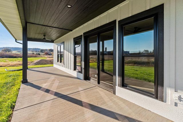 W4051 Twin Creeks ROAD, La Crosse, WI 54601