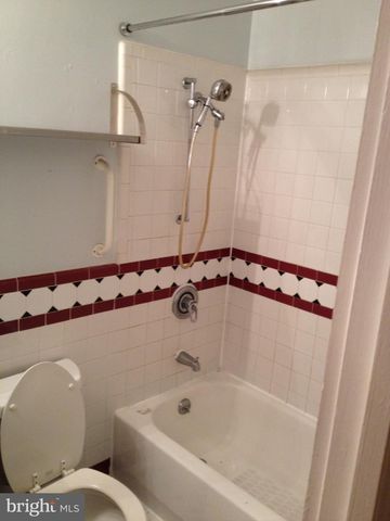 963 N 5TH ST, Philadelphia, PA 19123