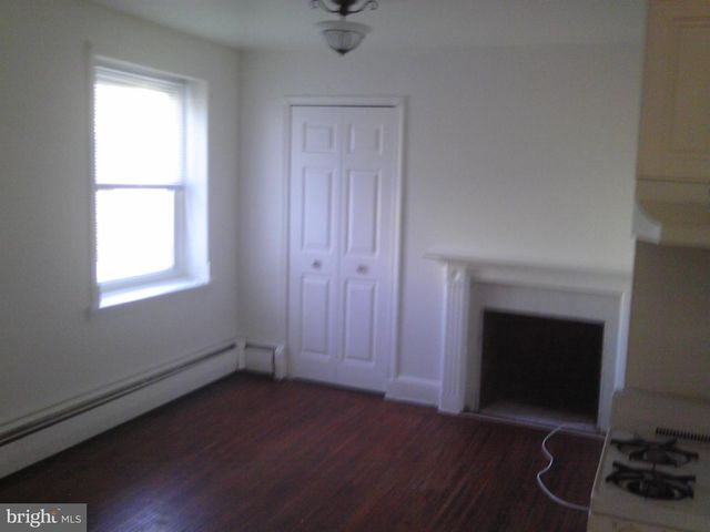963 N 5TH ST, Philadelphia, PA 19123