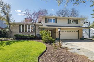 505 50th Place, Western Springs, IL 60558