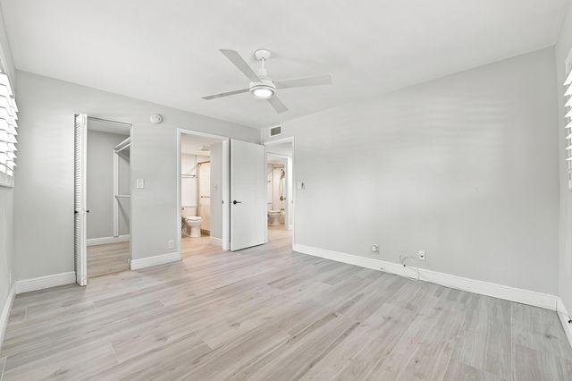 15492 LAKES OF DELRAY Boulevard 101, Delray Beach, FL 33484