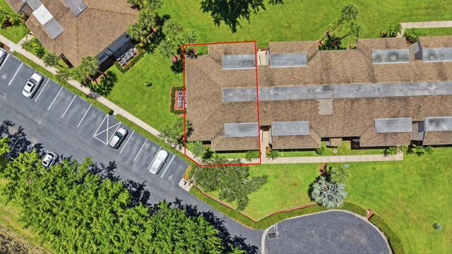 15492 LAKES OF DELRAY Boulevard 101, Delray Beach, FL 33484