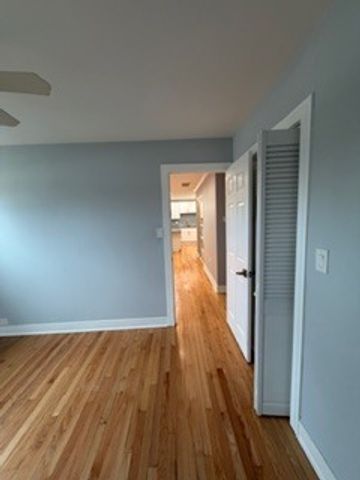 6902 Lyons Street, Morton Grove, IL 60053