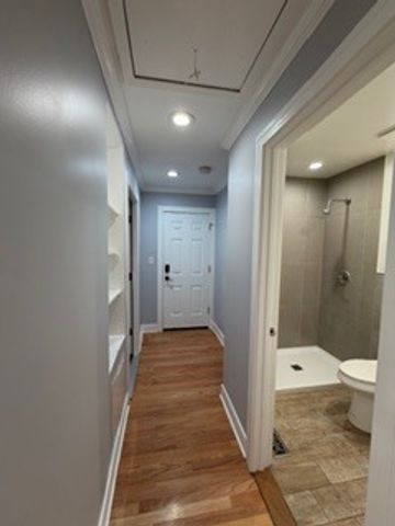 6902 Lyons Street, Morton Grove, IL 60053