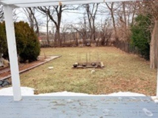 6902 Lyons Street, Morton Grove, IL 60053