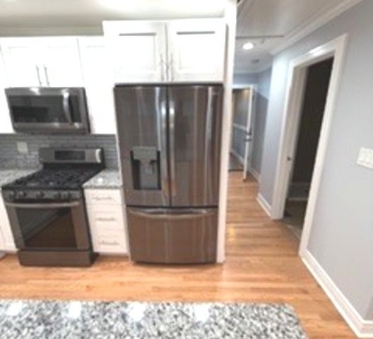 6902 Lyons Street, Morton Grove, IL 60053