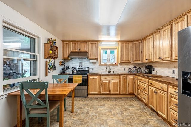 1285 Parkview Drive, North Tonawanda, NY 14120