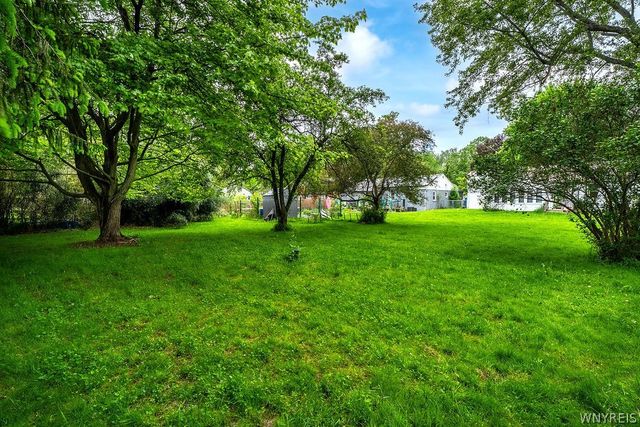 1285 Parkview Drive, North Tonawanda, NY 14120