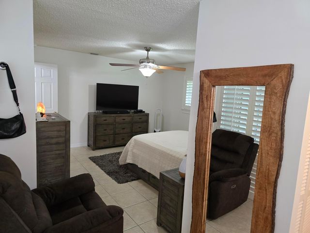 939 HIBISCUS Drive, Royal Palm Beach, FL 33411
