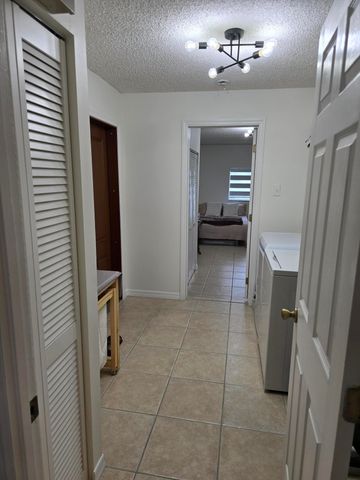 939 HIBISCUS Drive, Royal Palm Beach, FL 33411