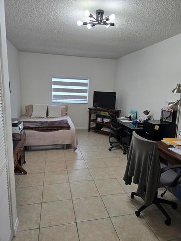 939 HIBISCUS Drive, Royal Palm Beach, FL 33411