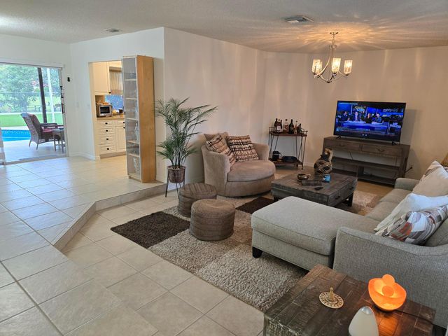 939 HIBISCUS Drive, Royal Palm Beach, FL 33411