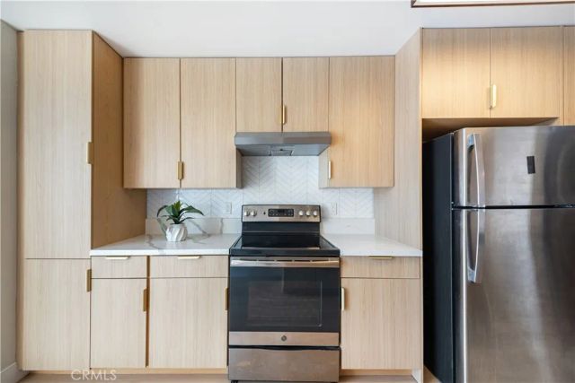 222 S Central 428, Los Angeles, CA 90012