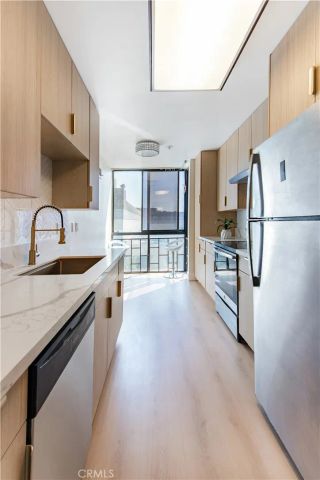 222 S Central 428, Los Angeles, CA 90012