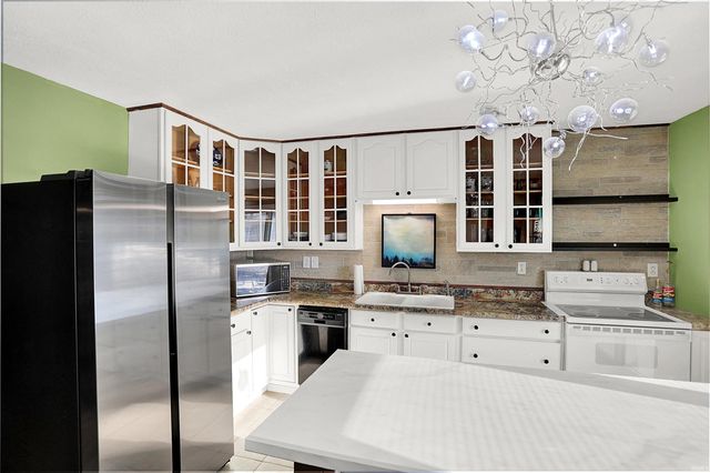 6109 Battleview Drive, West Lafayette, IN 47906