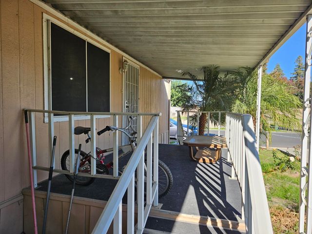 5505 W Tulare Avenue 101, Visalia, CA 93277