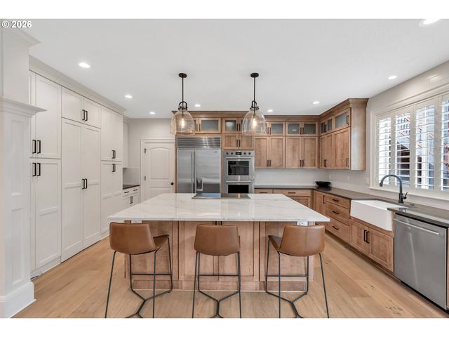 1275 N FIR St, Canby, OR 97013