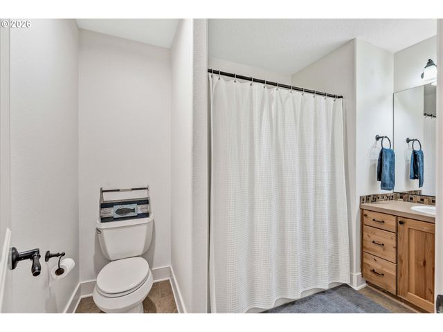 1275 N FIR St, Canby, OR 97013